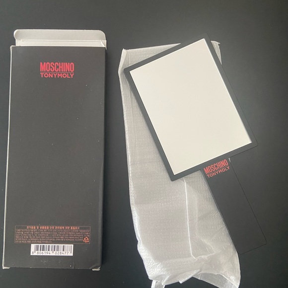 Moschino mirror - Picture 4 of 4